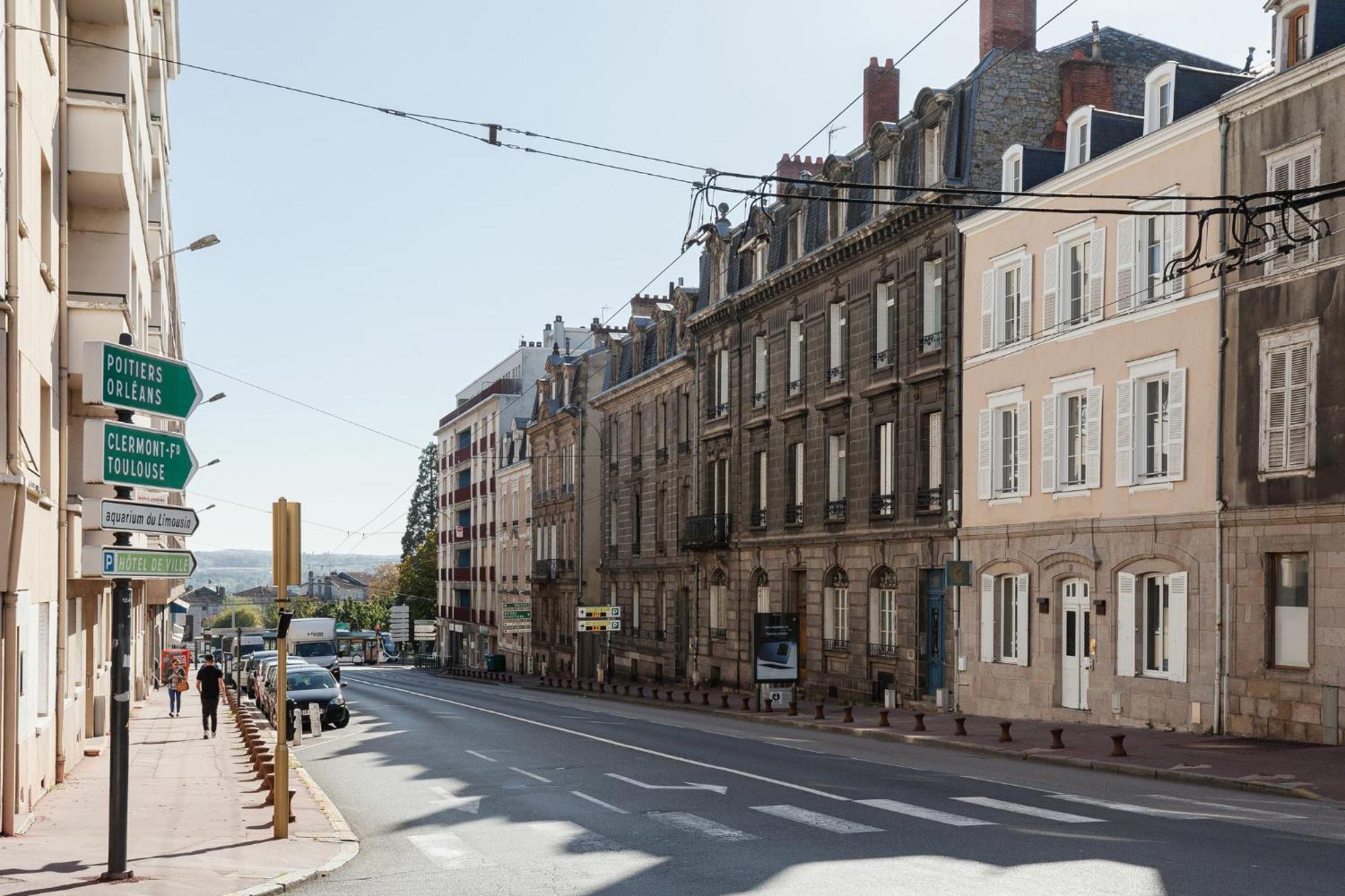 Hotel Gambettes - Entree Autonome, Reception En Ligne - Encore Mieux Limoges Luaran gambar