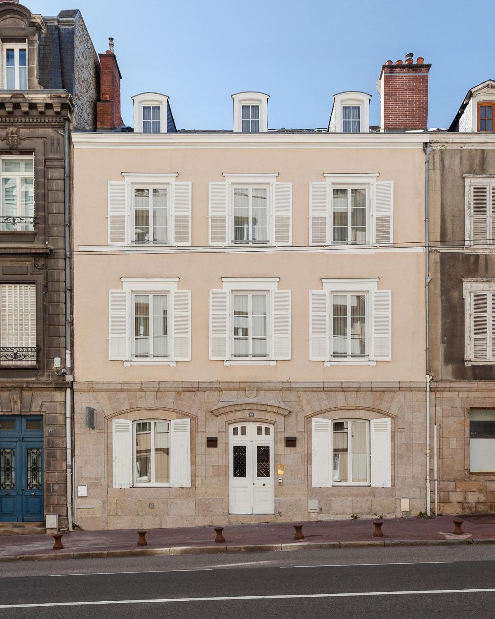 Hotel Gambettes - Entree Autonome, Reception En Ligne - Encore Mieux Limoges Luaran gambar